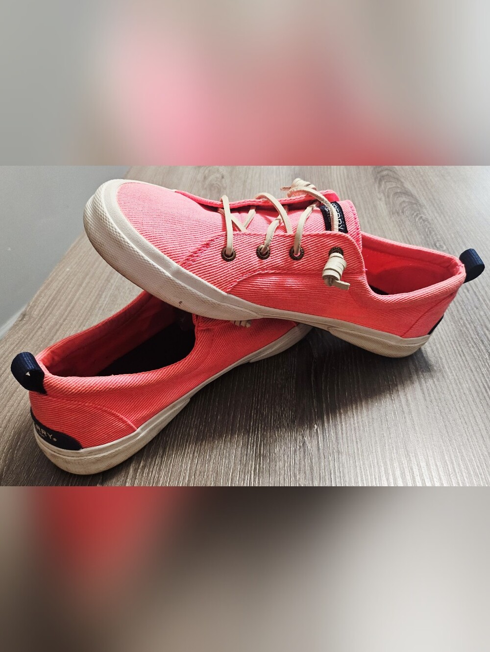 Sperry too sider boat shoes in neon pink size 9.5 womens